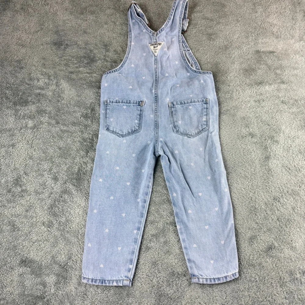 OshKosh‎ Bgosh Toddler Girls 2T Heart Print Denim Overalls Light Wash Blue Bibs